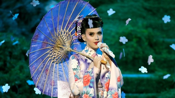 katy-perry-geisha